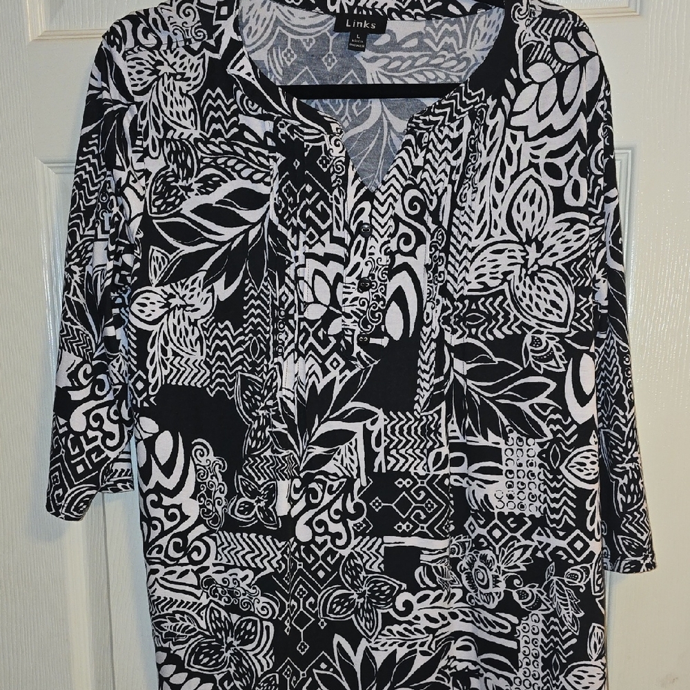 Links Monochrome Patterned‎ Top